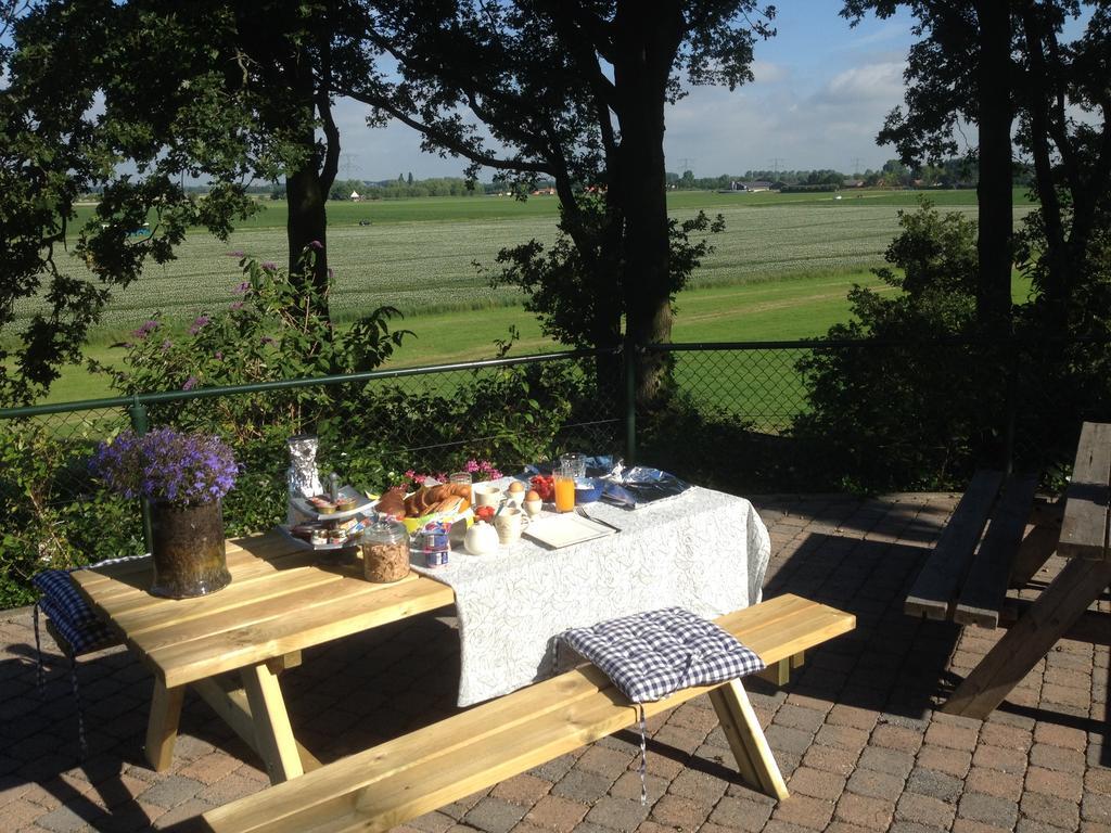 B&B Op De Brabantse Wal Halsteren Eksteriør bilde