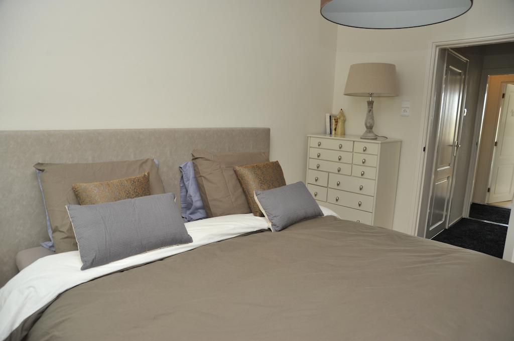B&B Op De Brabantse Wal Halsteren Rom bilde
